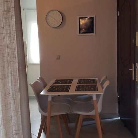 Michalis, 2-Bedroom Apartment In Saranda Kültér fotó